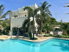 Villa à Warang en vente