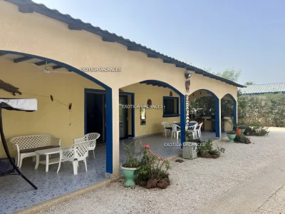 Villa en vente à Warang — réf. V010WRG