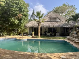 Villa à Nguerigne en vente — piscine 3