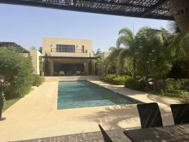Villa à Ngaparou en vente — piscine 1